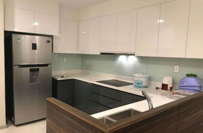 Cheap apartment for rent in The Gold View on Ben Van Don street district 4