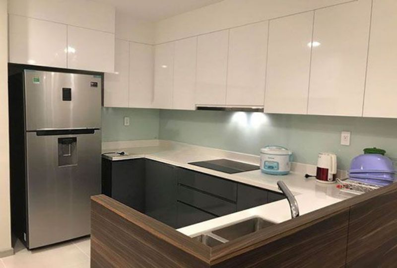 Cheap apartment for rent in The Gold View on Ben Van Don street district 4