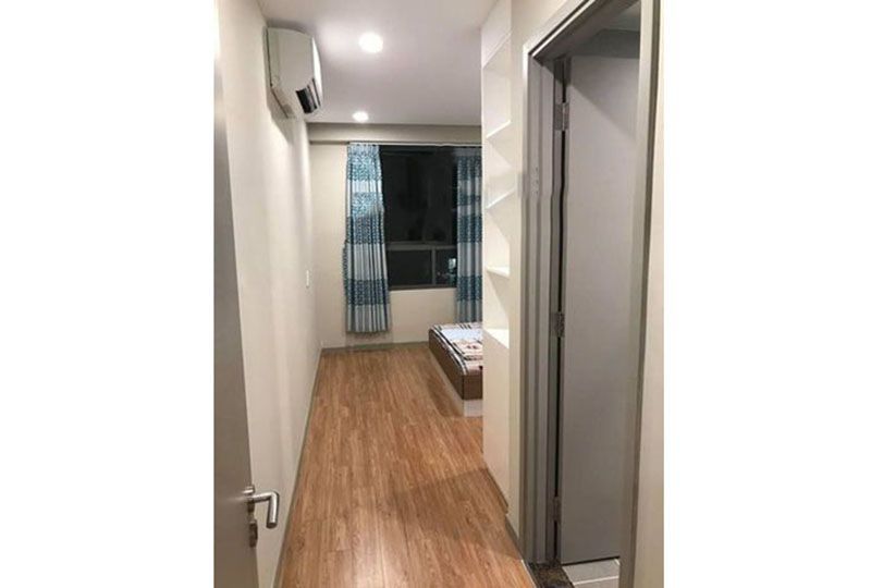 Cheap apartment for rent in The Gold View on Ben Van Don street district 4
