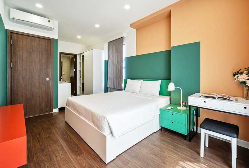 Cozy apartment for lease in District 4 - Saigon Royal Residence