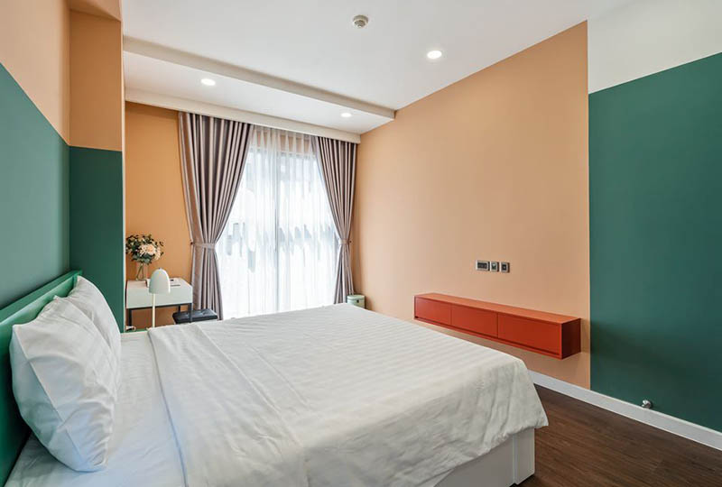 Cozy apartment for lease in District 4 - Saigon Royal Residence