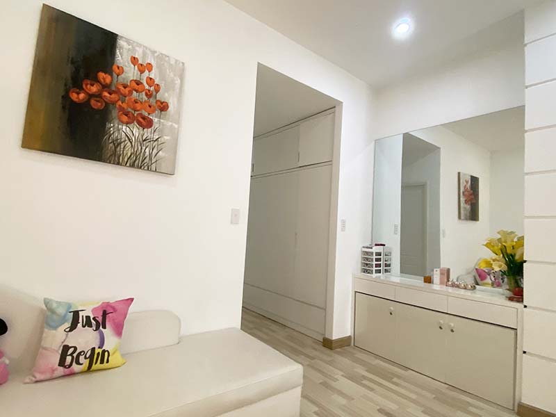 Modern house for rent in District 4 Ho Chi Minh City next to District 1