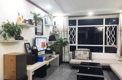 Two Bedroom Apartment in GoldHouse district 7 for rent