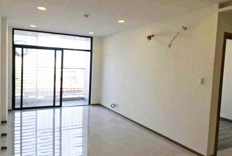 Unfurnished apartment for rent in Riva Park district 4