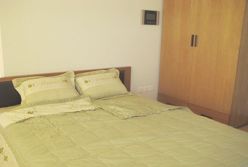 Two bedroom apartment for lease on Saigon Pearl, Binh Thanh District . Just 5 minutes to district 1.