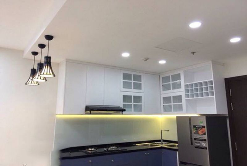 Two bedroom apartment for rent in River Gate Ben Van Don street district 4