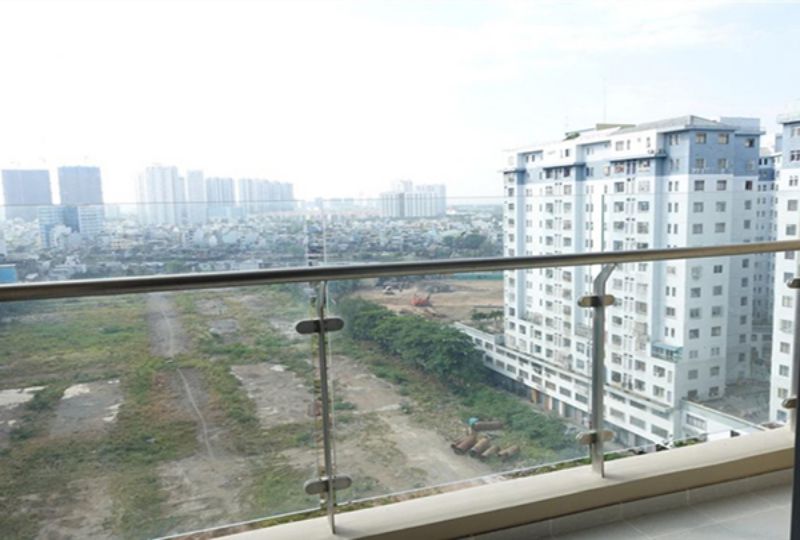Nice apartment for lease in Ben Van Don street Gold View in district 4