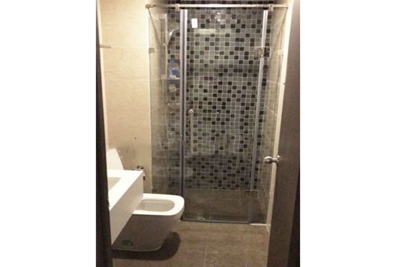 New Tresor apartment on Ben Van Don street for rent in Saigon - district 4