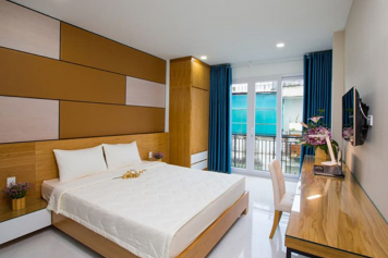 Brandnew studio serviced apartment for lease on Nguyen Trai - district 1