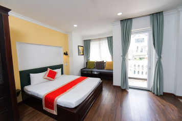 Bright serviced apartment rental in Nguyen Van Troi Street Phu Nhuan dist