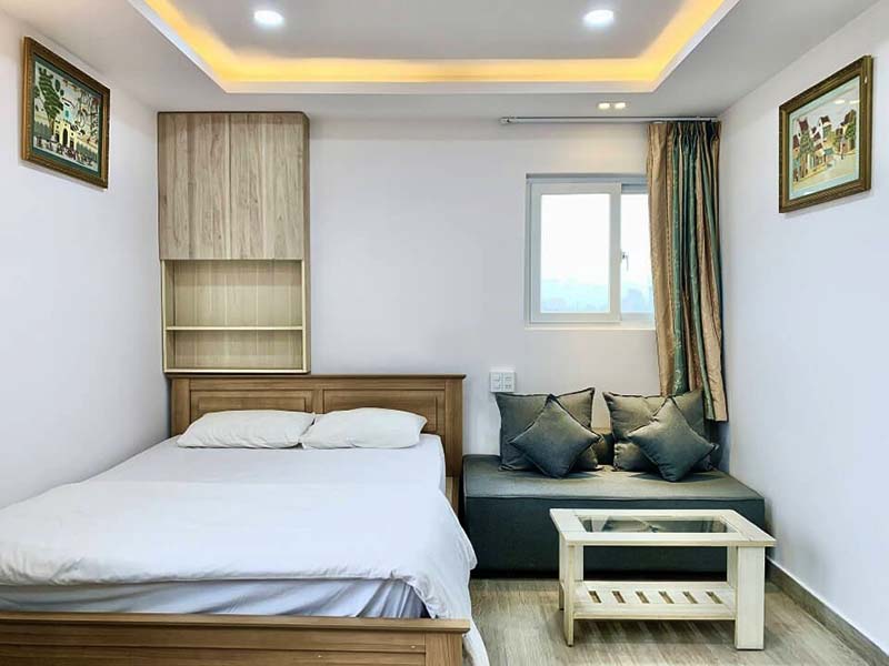 Bright studio serviced apartment for rent in Phu Nhuan District Saigon 1