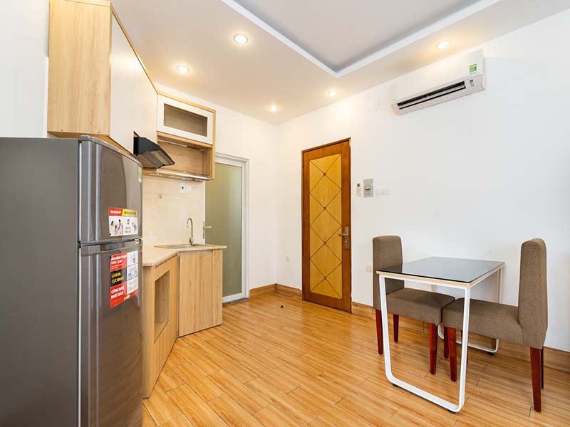 Bright studio serviced apartment renting in Phu Nhuan Dist, Phan Dinh Phung St 12