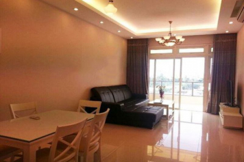 Cheap apartment for lease in Saigon Pearl flat Binh Thanh District Saigon