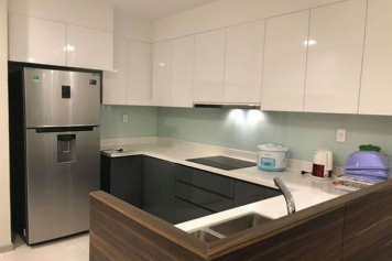 Cheap apartment for rent in The Gold View on Ben Van Don street district 4