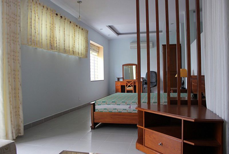Cheap house in Thao Dien area District 2 for rent 13