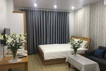 Cozy Studio on District 3 Nguyen Thien Thuat street for Lease .