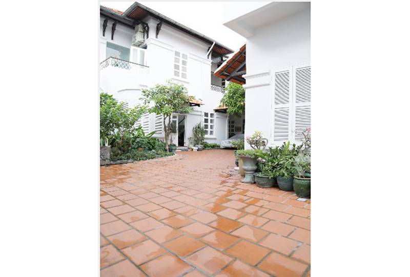 Luxury villa for rent on Pham Ngoc Thach street District 3 : 8000USD 4