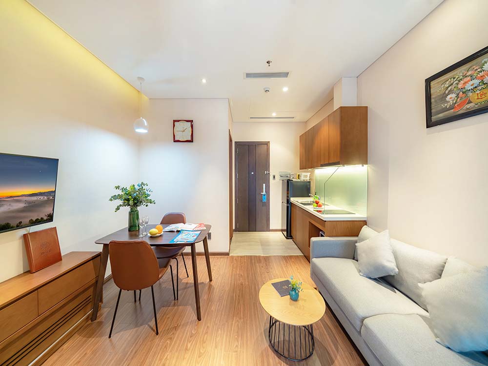 Nice serviced apartment for rent in Phu Nhuan District Saigon Nguyen Van Troi Street 2
