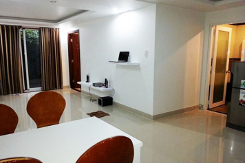 Nice serviced apartment for rent on Nguyen Huu Canh st Binh Thanh Dist