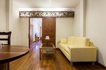 Oakwood serviced apartment for rent on Tran Huu Trang Street, Phu Nhuan District
