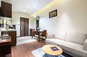 One bedroom serviced apartment condo for lease in Phu Nhuan District Nguyen Van Troi Street