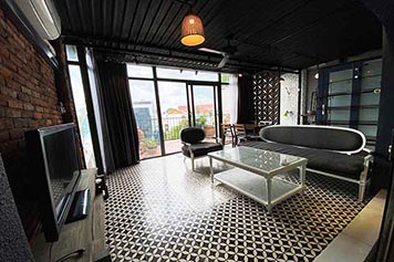 Penthouse for rent in Phu Nhuan District comes with full of services