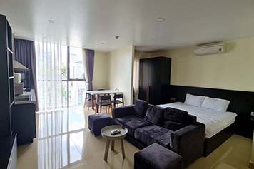 Spacious studio apartment for rent in Binh Thanh District Lam Son Street