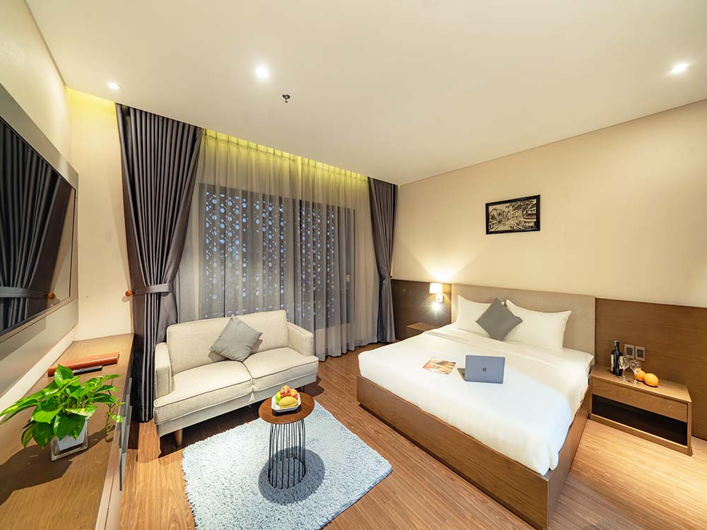 Spacious studio serviced apartment for rent on Nguyen Van Troi Street, Phu Nhuan District 0