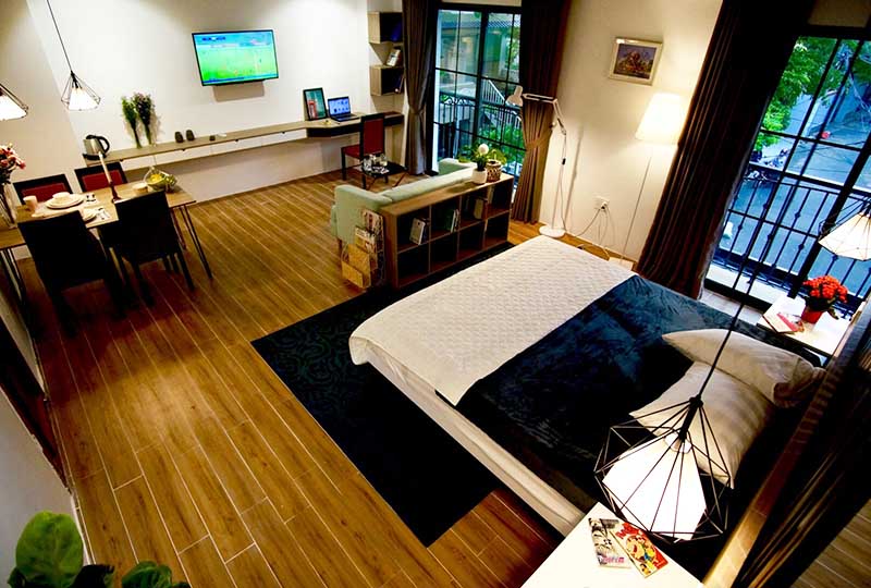 Spacious studio serviced apartment renting in Tan Binh District Saigon 1