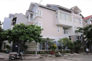 Villa for rent on Nguyen Thi Dinh street District 2 - Rental : 1400USD