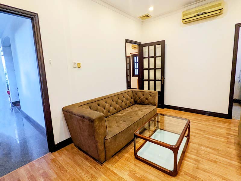 Vintage one bedroom apartment for rent in Phu Nhuan District next to Tan Son Nhat Airport 1