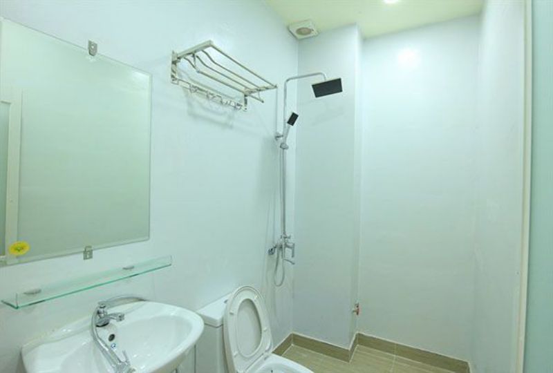 Nice serviced apartment for rent in Binh Thanh - Nguyen Huu Canh street