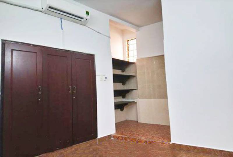 Office house for lease in Tan Dinh ward District 1 Ly Van Phuc street