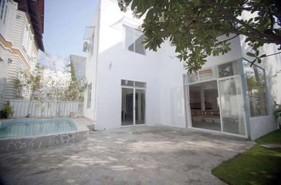 Elegant villa for lease on Tran Nao street District 2 Ho Chi Minh city