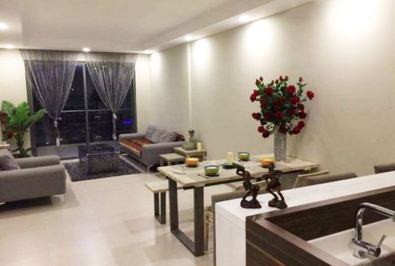 Nice apartment for lease on The Gold View apartment District 4 Saigon