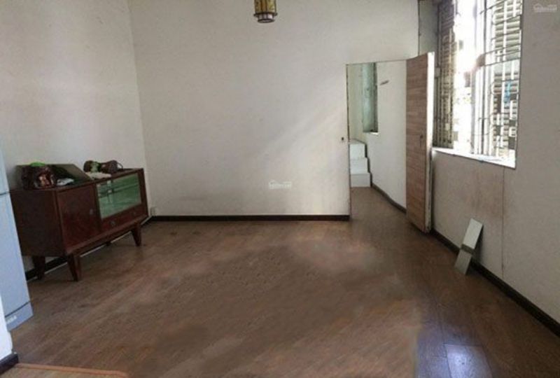 Local apartment for rent in district 1 Luu Van Lang street Ho Chi Minh city