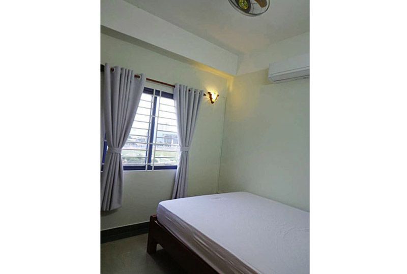 Airy apartment for rent in district 10 Ho Chi Minh city Ba Thang Hai street