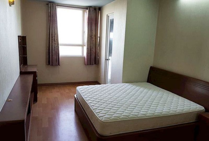 Apartment for rent on BMC building, Vo Van Kiet street district 1 Ho Chi Minh
