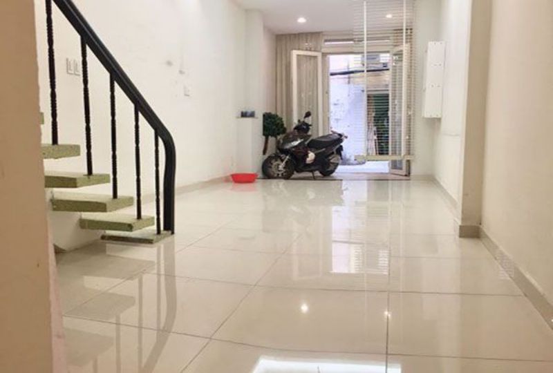 Cozy house for rent in district 3 Ho Chi Minh city Le Van Sy street