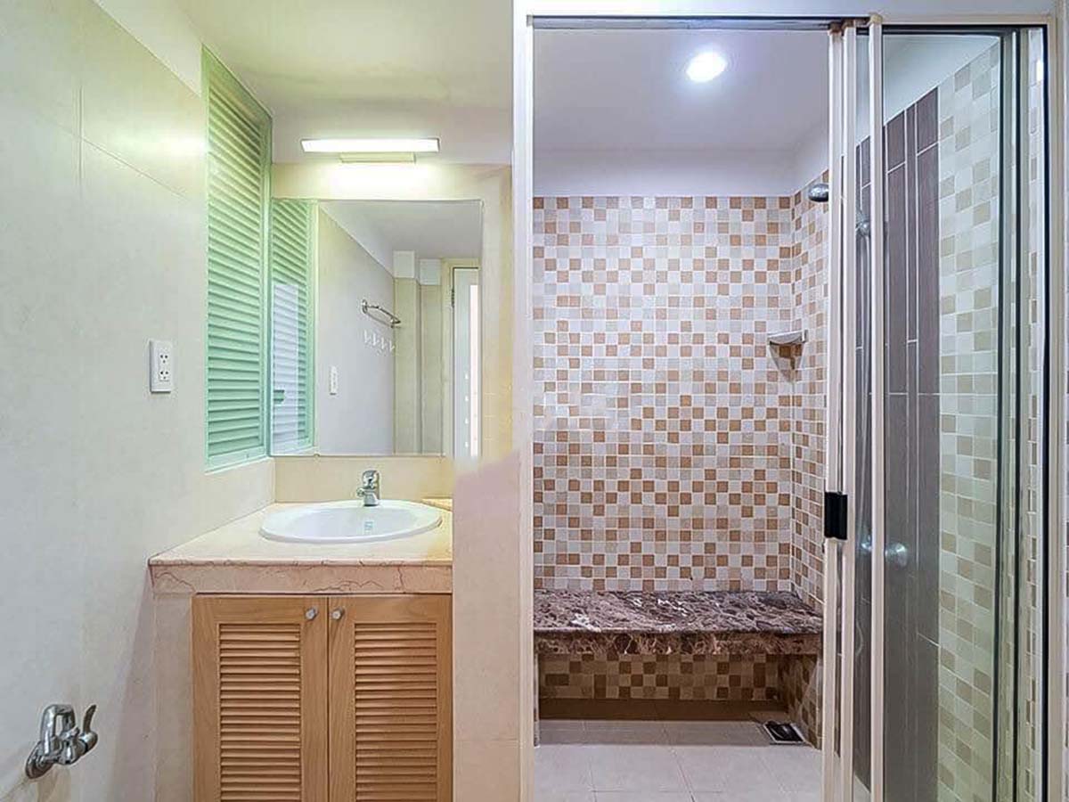 Airy serviced apartment for rent in Phan Xich Long street Phu Nhuan Dist
