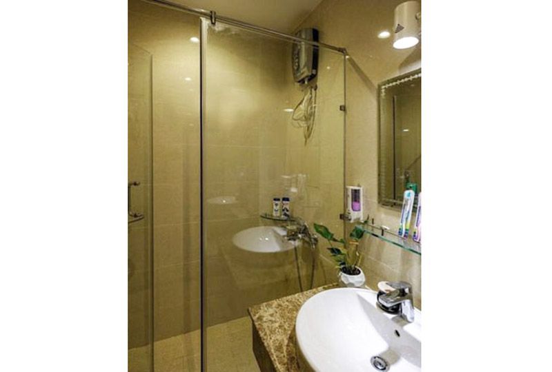 Studio apartment for rent in Saigon, near the airport Sky Center building