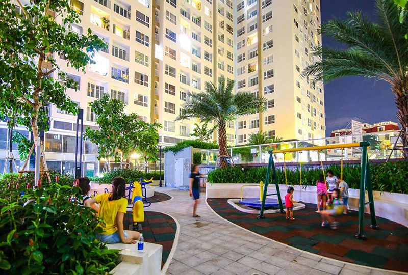 Studio apartment for rent in Saigon, near the airport Sky Center building