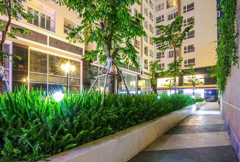 Studio apartment for rent in Saigon, near the airport Sky Center building