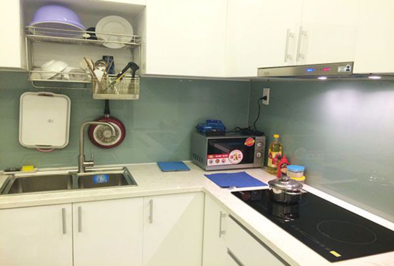 Studio serviced apartment for rent on district 1 HCMC Nguyen Trai street