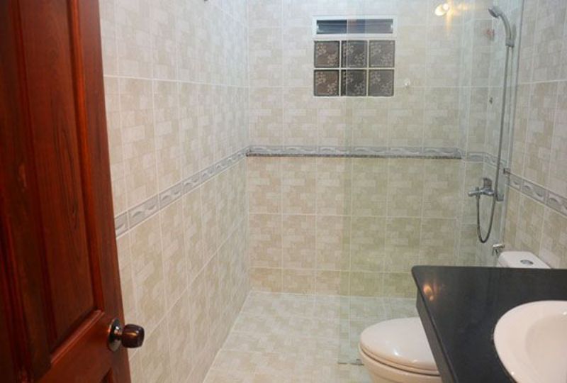 Nice serviced apartment for rent in Saigon city Nguyen Trai street District 1
