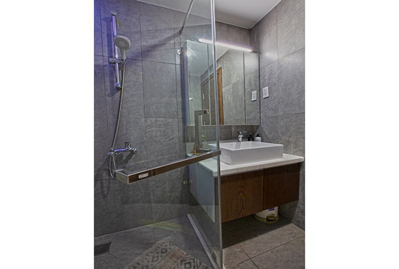 Renting a brandnew serviced apartment in District 1 DaKao area Saigon