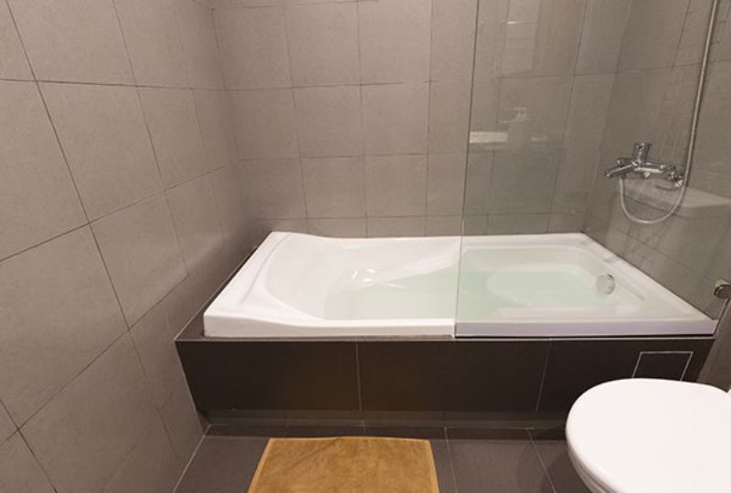 1 bedroom serviced apartment for rent on Thach Thi Thanh street Tan Dinh