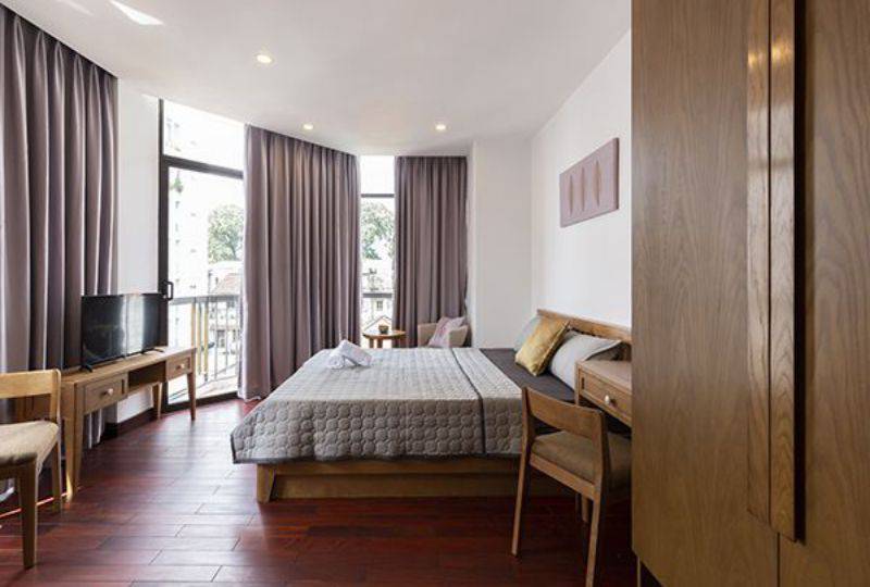 Bright serviced apartment for lease on Tan Dinh market District 1