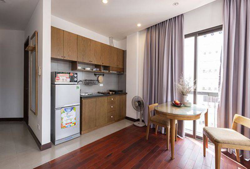 Bright serviced apartment for lease on Tan Dinh market District 1