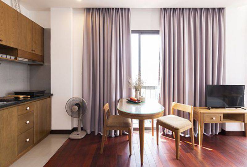 Bright serviced apartment for lease on Tan Dinh market District 1